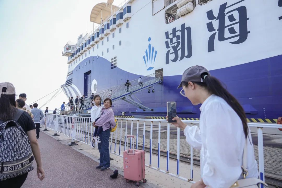 内蒙古首座4F级机场航空口岸对外开放通过验收 国际航空枢纽再升级(图1)