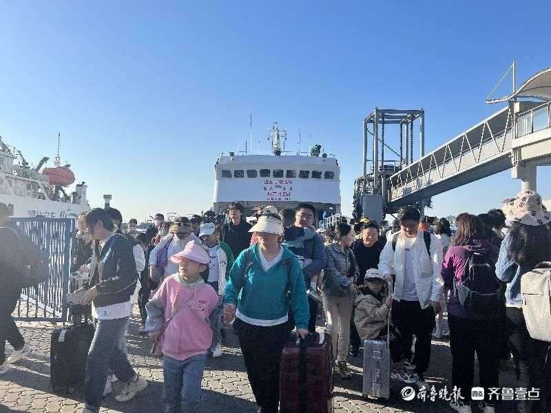 琼州海峡将迎“五一”出行高峰海口“三港”多举措保障车客顺畅过海(图1)